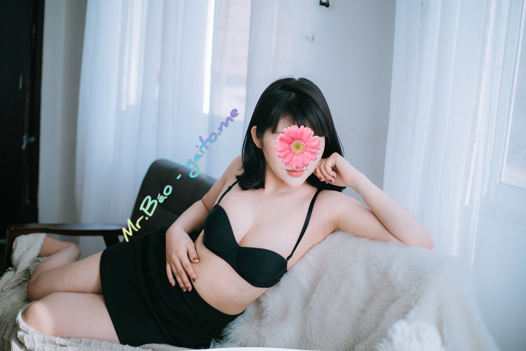 lina-hang-moi-tu-anh-chup-ko-photoshopbim-khit-chieu-khach-1648880-original